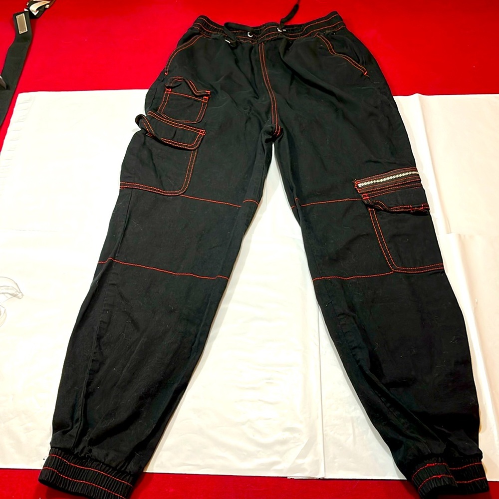 Hot Topic BLACK CARGO JOGGERS cotton Red Stitch zippers high stretch waist punk